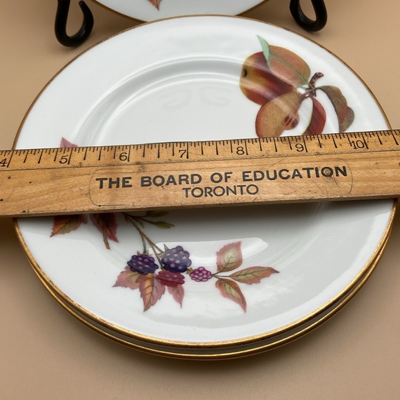 Vintage Royal Worcester Bone China Evesham Gold Bread & Butter Plates (Set of 3) - Picture 5 of 12